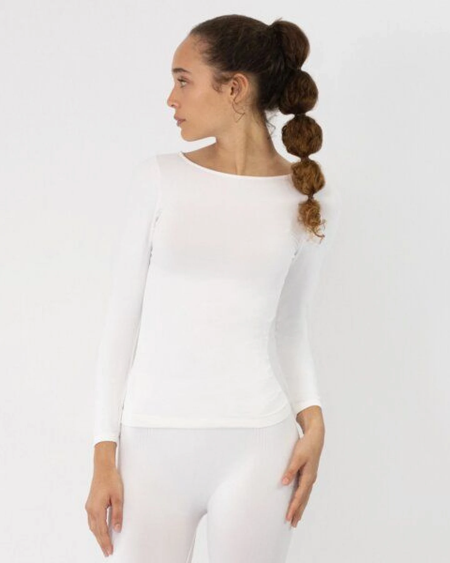 TAO Sportswear Schnelltrocknendes & nahtloses Damen Funktionsunterhemd – Ansicht 2