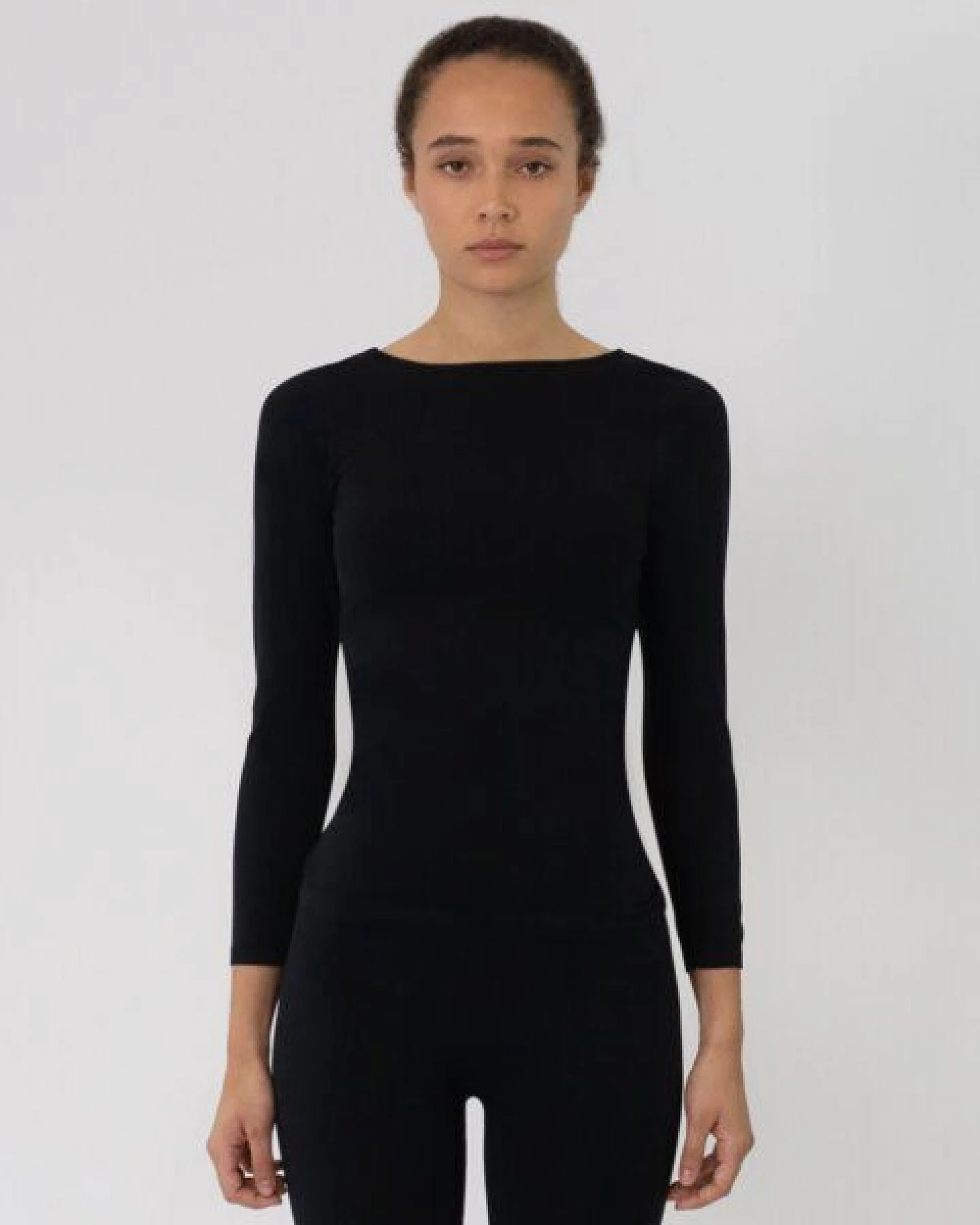 TAO Sportswear Schnelltrocknendes & nahtloses Damen Funktionsunterhemd – Ansicht 3