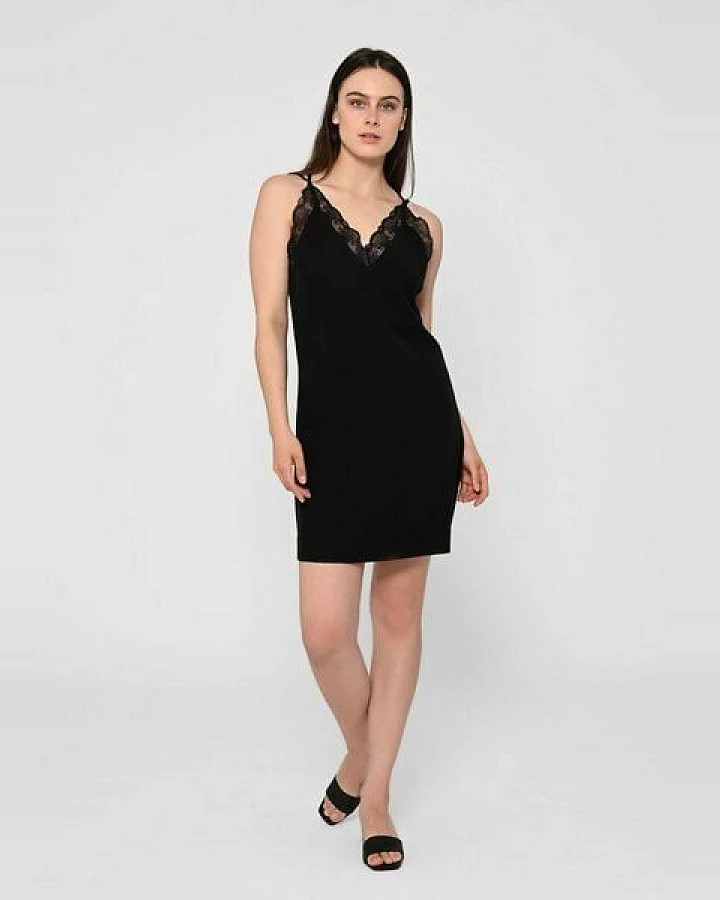 Lovjoi Dress PACAJA mit luxuriöser Spitze und Crossbackdetail