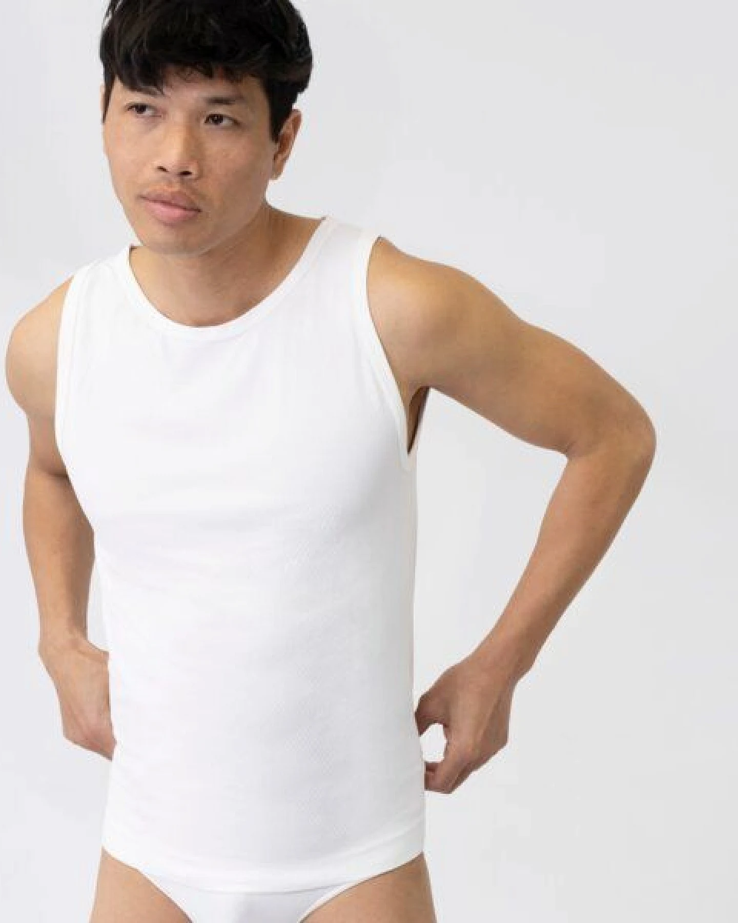 TAO Sportswear Schnelltrocknendes & nahtloses Herren Funktionstop – Ansicht 2