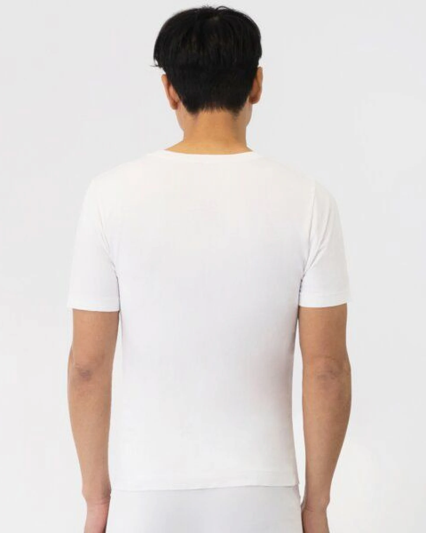 TAO Sportswear Schnelltrocknendes & nahtloses Herren kurzarm Funktionsshirt – Ansicht 3