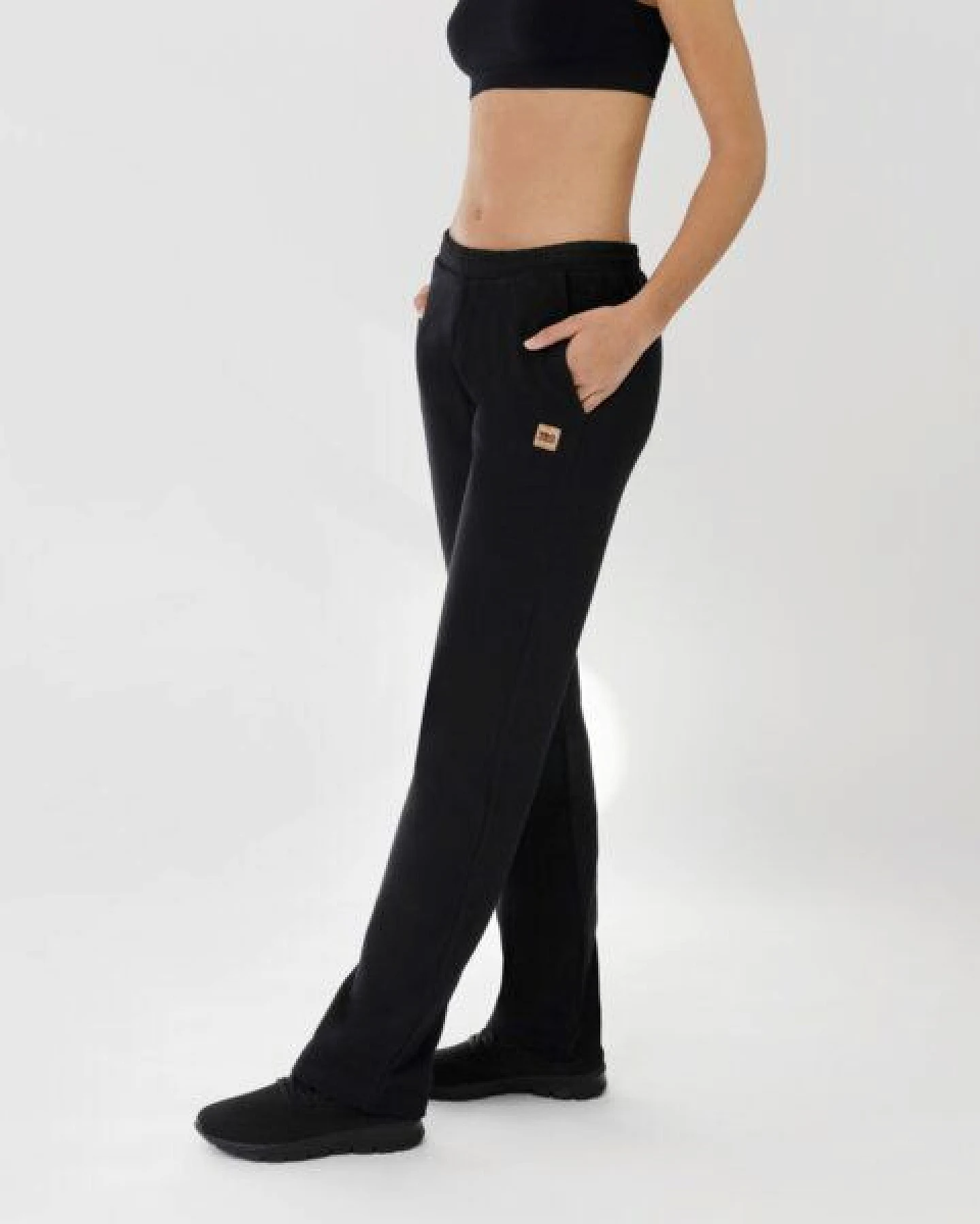 TAO Sportswear Lange Damen Jogginghose HEIDI aus Bio-Baumwolle – Ansicht 3