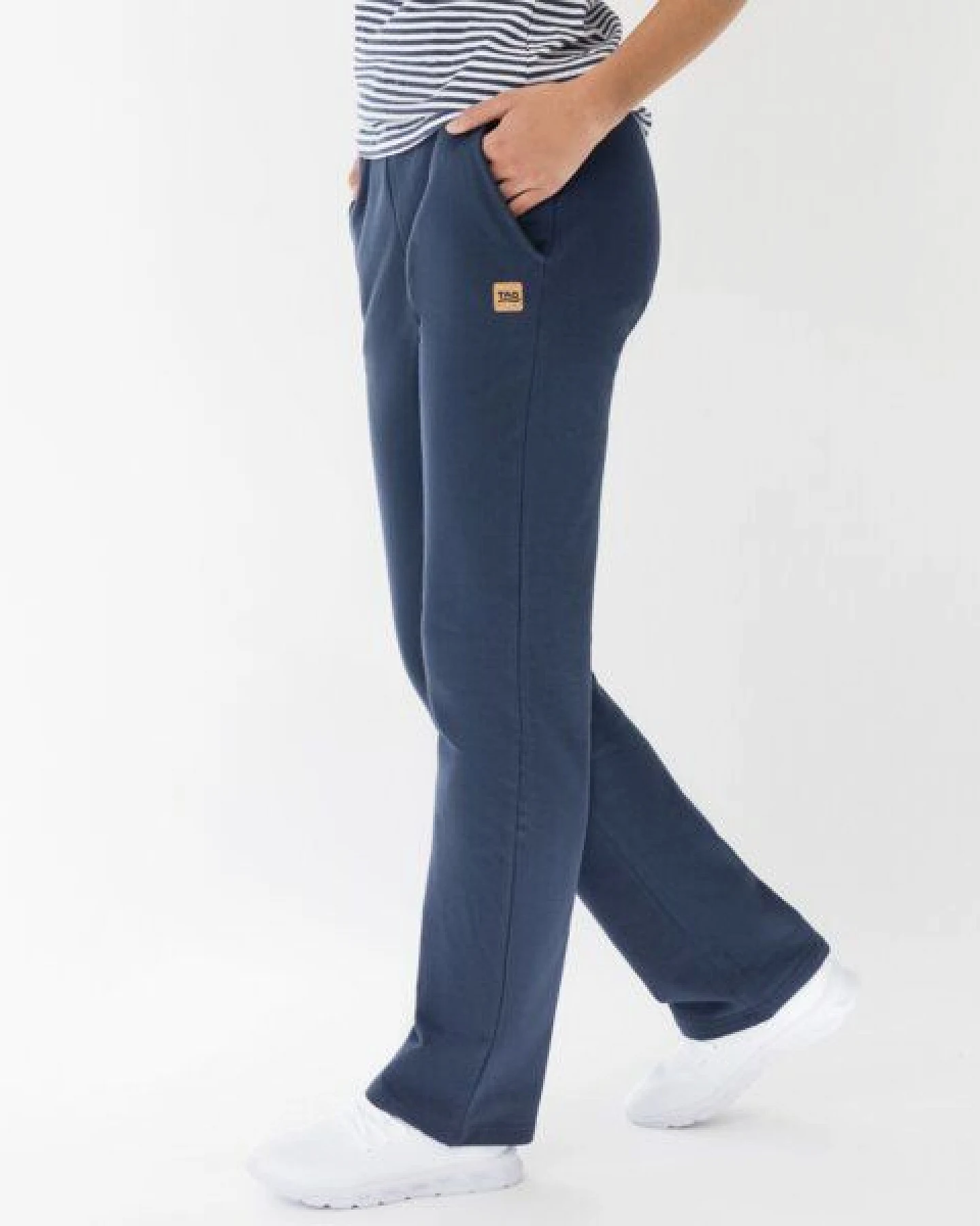 TAO Sportswear Lange Damen Jogginghose HEIDI aus Bio-Baumwolle – Ansicht 2