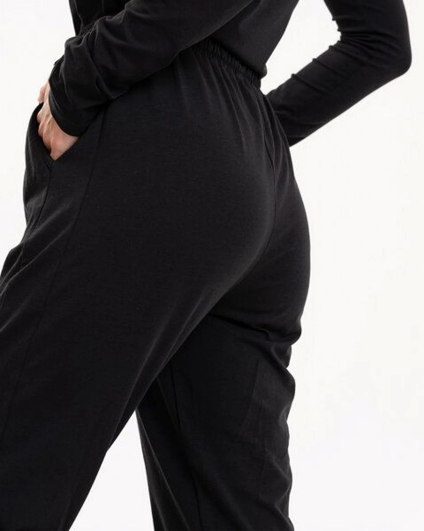 GARY MASH Joggpant Mary aus Biobaumwoll-Mix – Ansicht 4