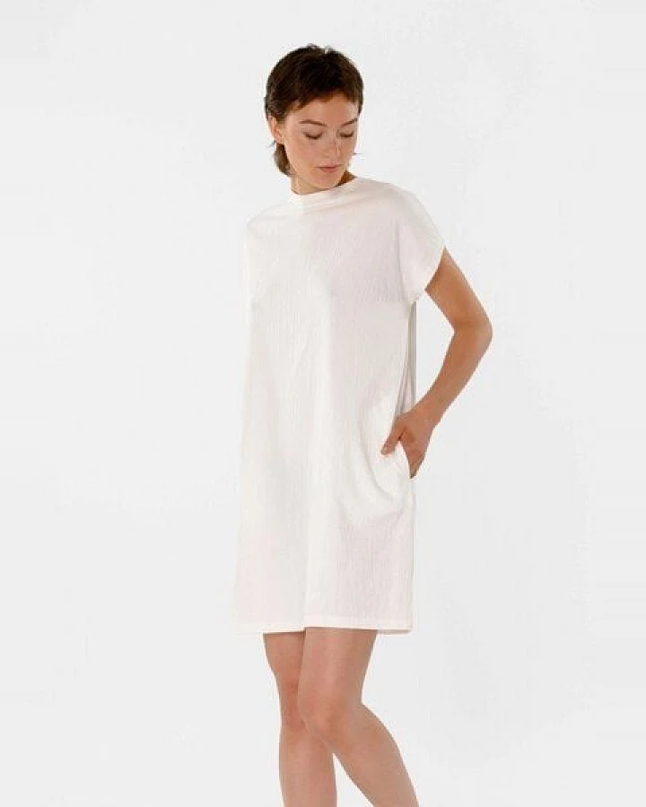 ThokkThokk Damen Kleid STRUCTURED mit lässiger Passform