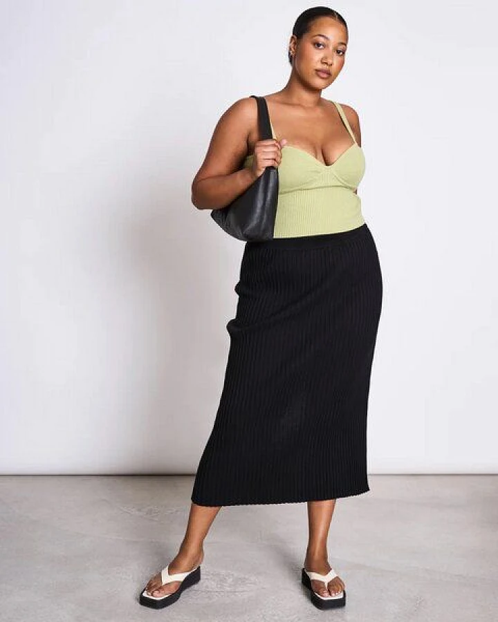 JAN N JUNE Top SANAH aus der Handle with care Kollektion mit rauwn
