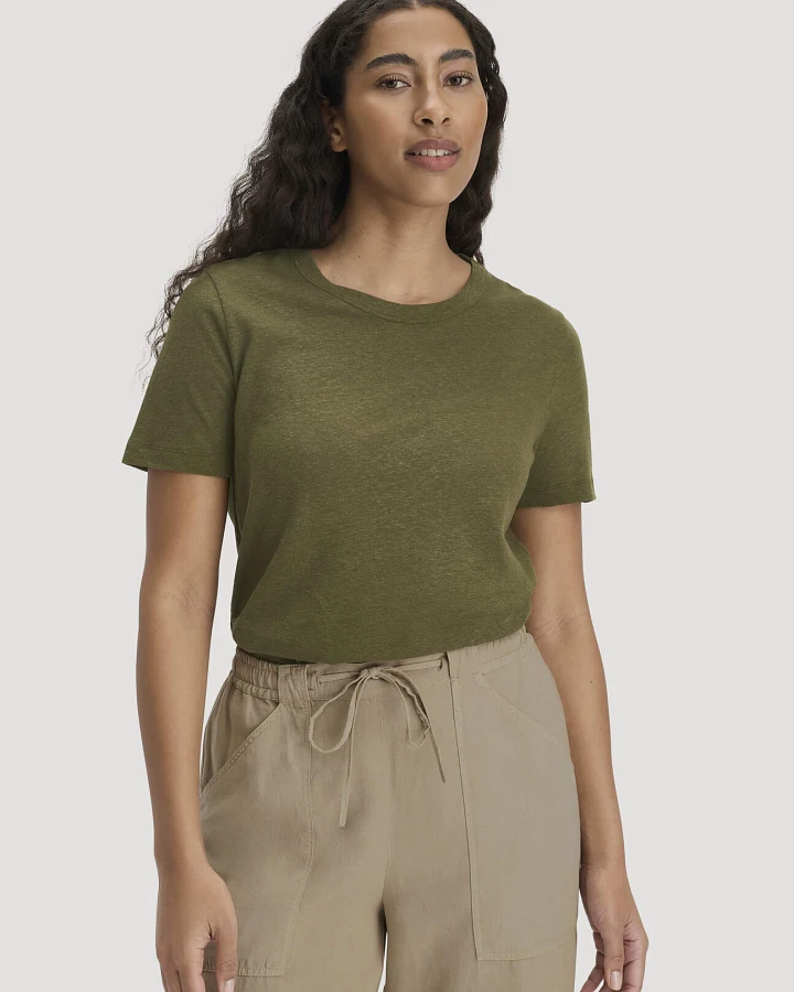 Produktseite: hessnatur Damen T-Shirt Relaxed aus Leinen und Bio-Baumwolle - grün - Größe 40