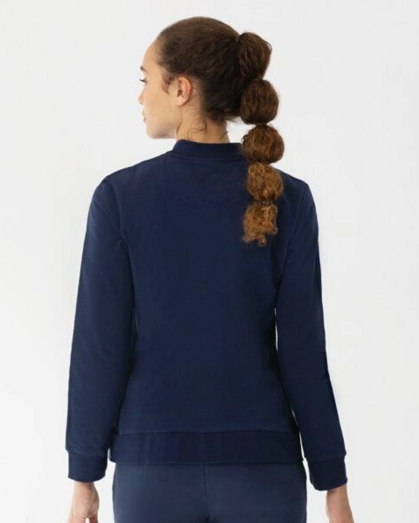 TAO Sportswear Taillierte Damen Bio-Baumwolljacke EFFI mit Stehkragen – Ansicht 3