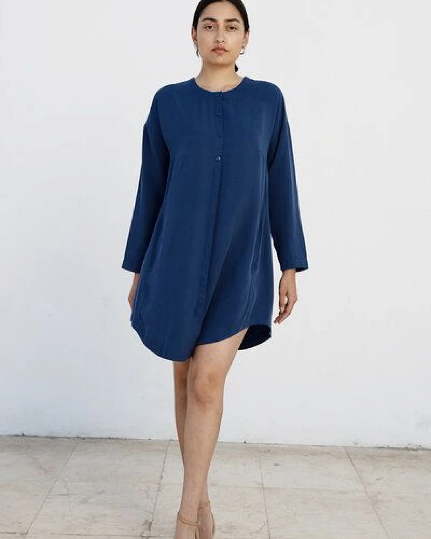Studio Hertzberg OVERSIZE HEMDBLUSENKLEID "FII-NE" AUS TENCEL – Ansicht 4