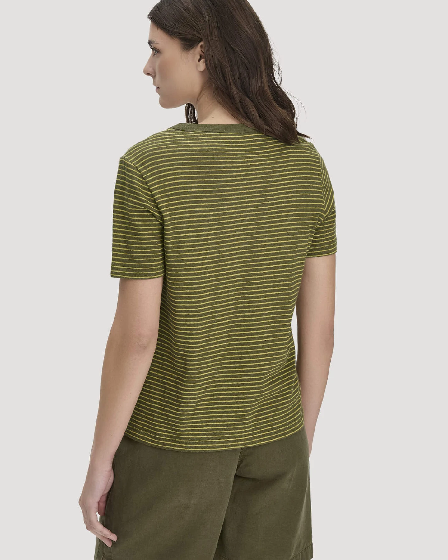 hessnatur Damen Streifen T-Shirt Relaxed aus Leinen mit Bio-Baumwolle - grün - Größe 38 – Ansicht 3