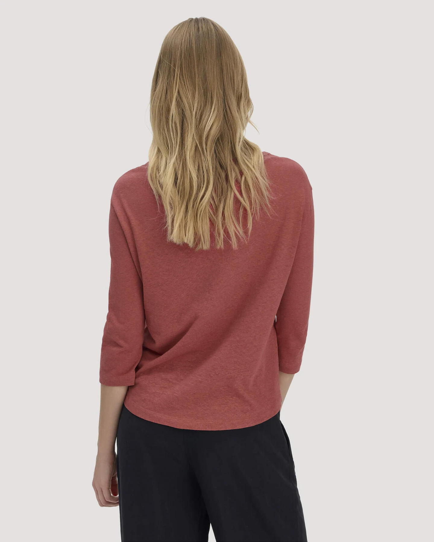 hessnatur Damen Longsleeve Relaxed aus Leinen mit reiner Bio-Baumwolle - braun - Größe 44 – Ansicht 3