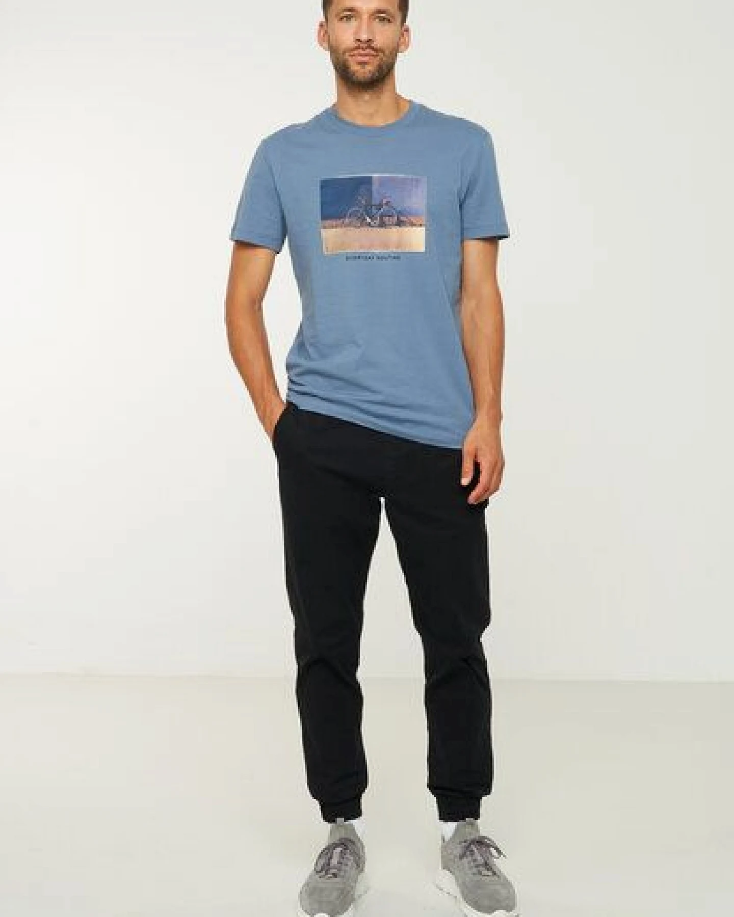 Herren T-Shirt aus Bio-Baumwolle - AGAVE BIKE WALL - recolution – Ansicht 4
