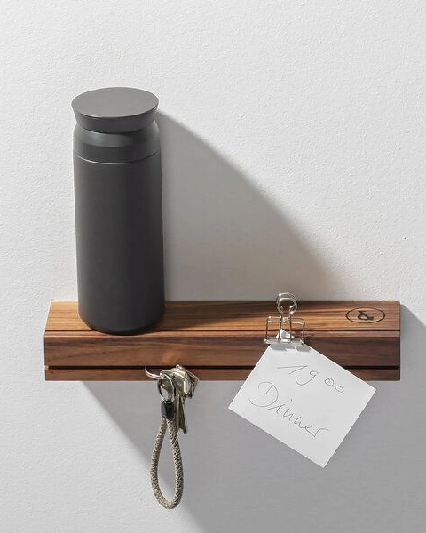 weld & co Schlüsselbrett Nussbaum 01 – Ansicht 3