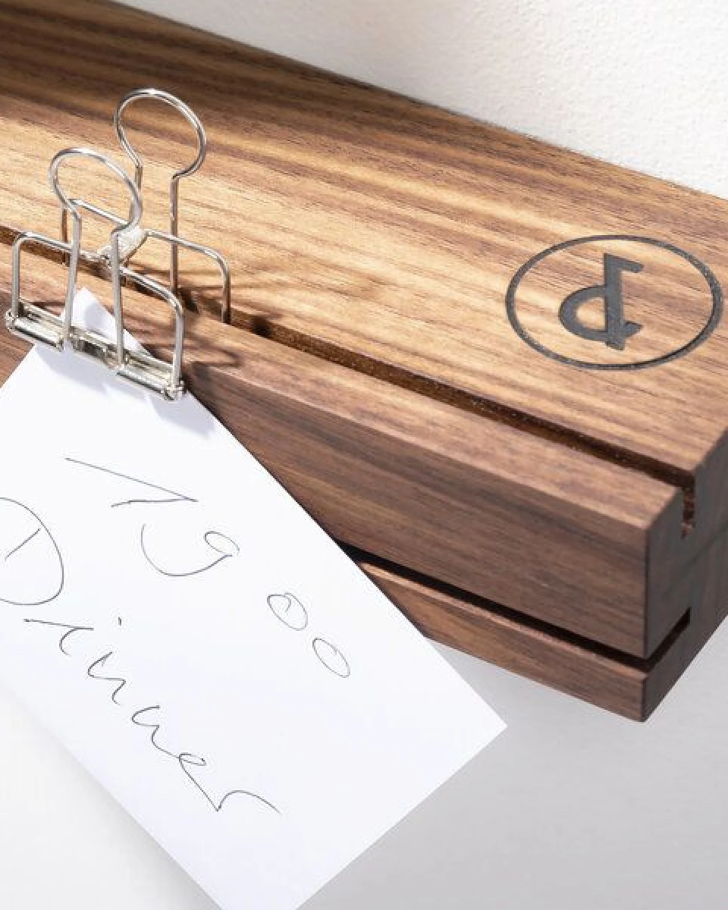 weld & co Schlüsselbrett Nussbaum 01 – Ansicht 4