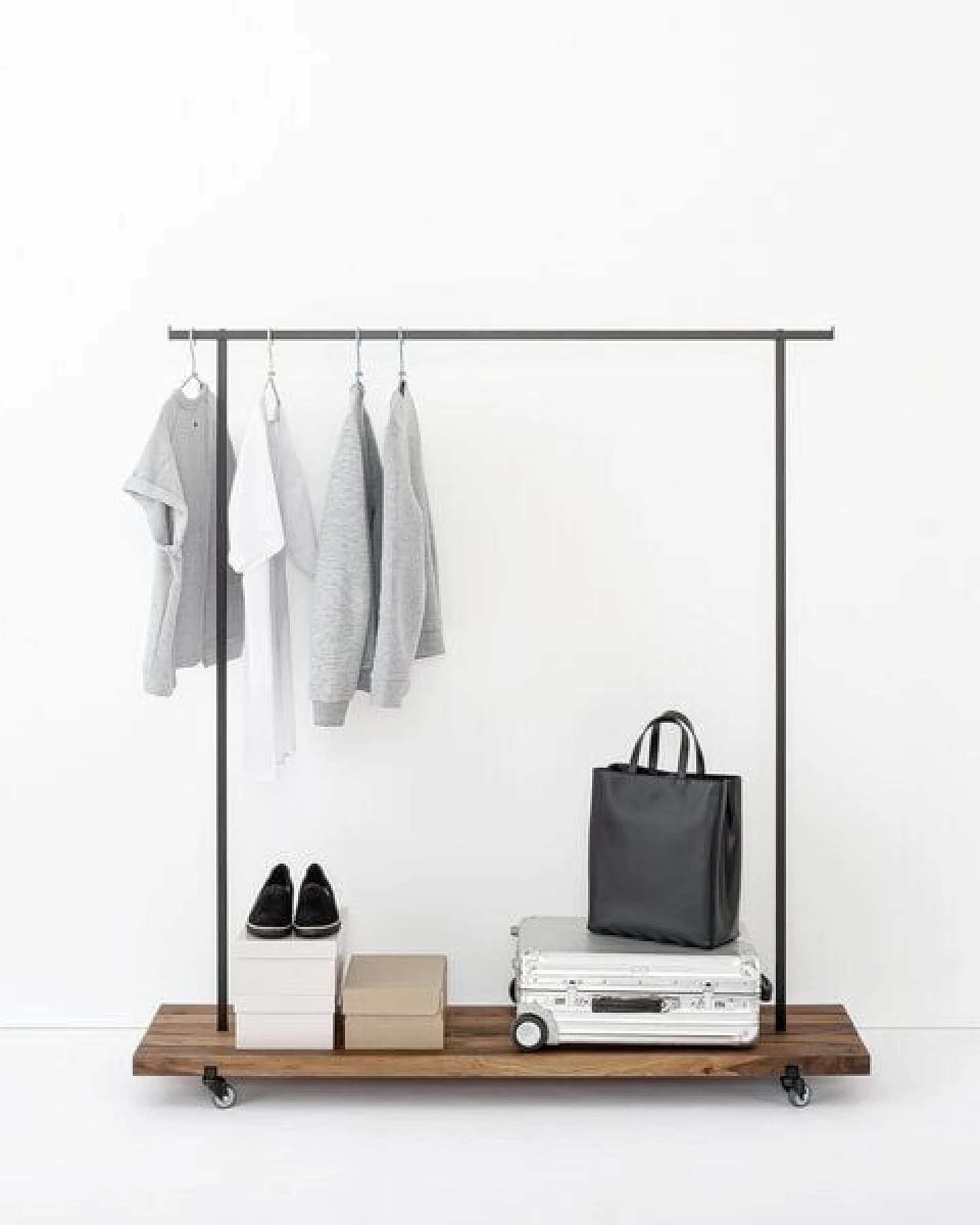 weld & co Kleiderstange Nussbaum 01 – Ansicht 4