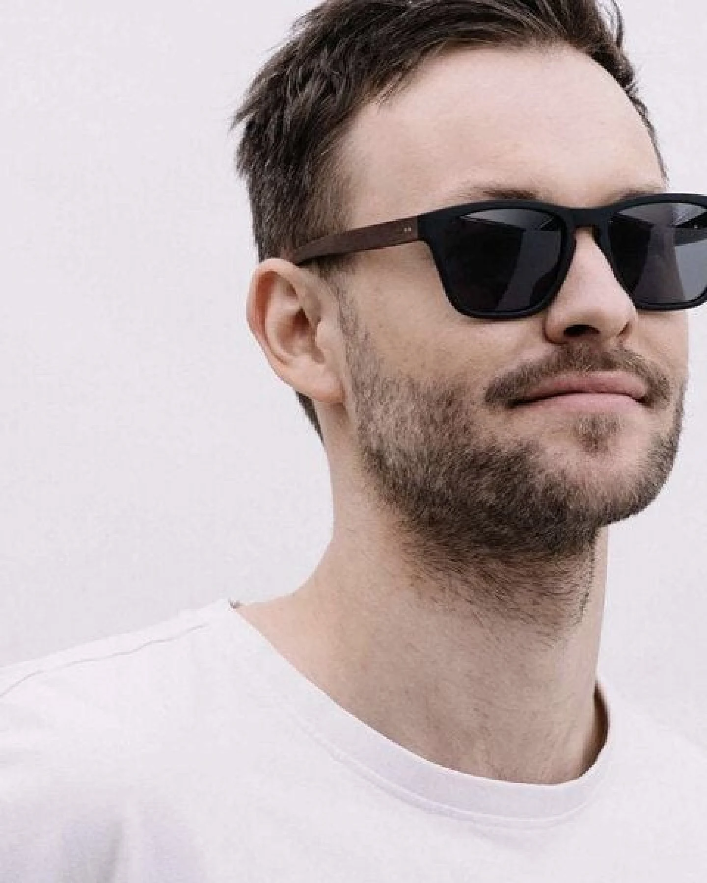 TAKE A SHOT Sonnenbrille The Shadow 2.0 Walnussholz polarized – Ansicht 4