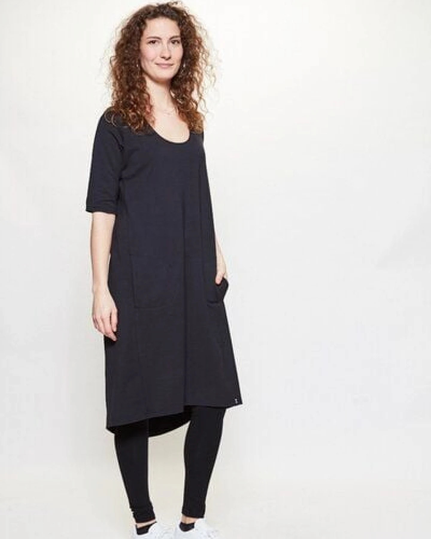 LUMEN organic Midi-Kleid mit 1/2 Ärmel JERSEY schwarz – Ansicht 2