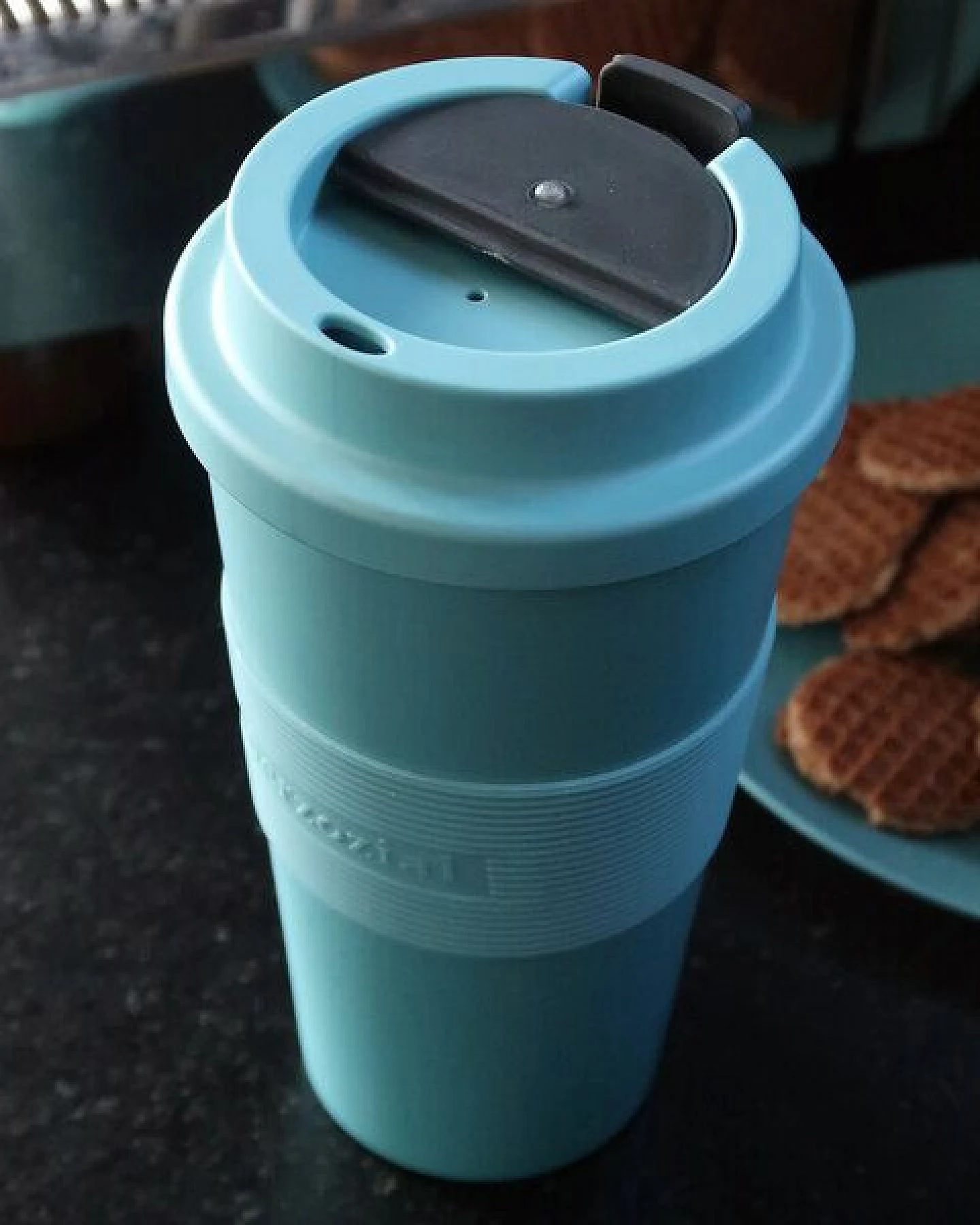 Zuperzozial Coffee to-go Becher aus nachwachsenden Rohstoffen – Ansicht 3