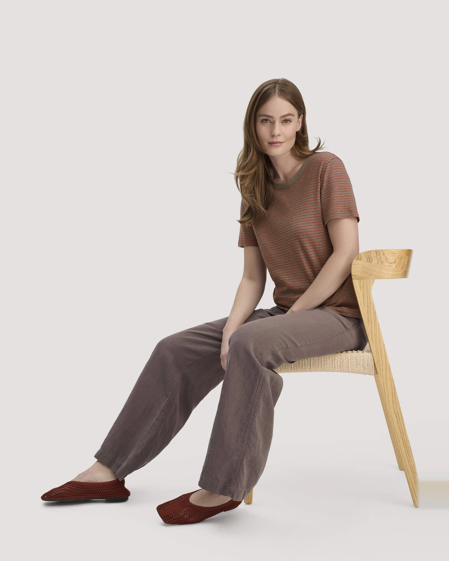 hessnatur Damen Hose Wide Leg aus TENCEL™ Lyocell mit Leinen - braun - Größe 42 – Ansicht 4