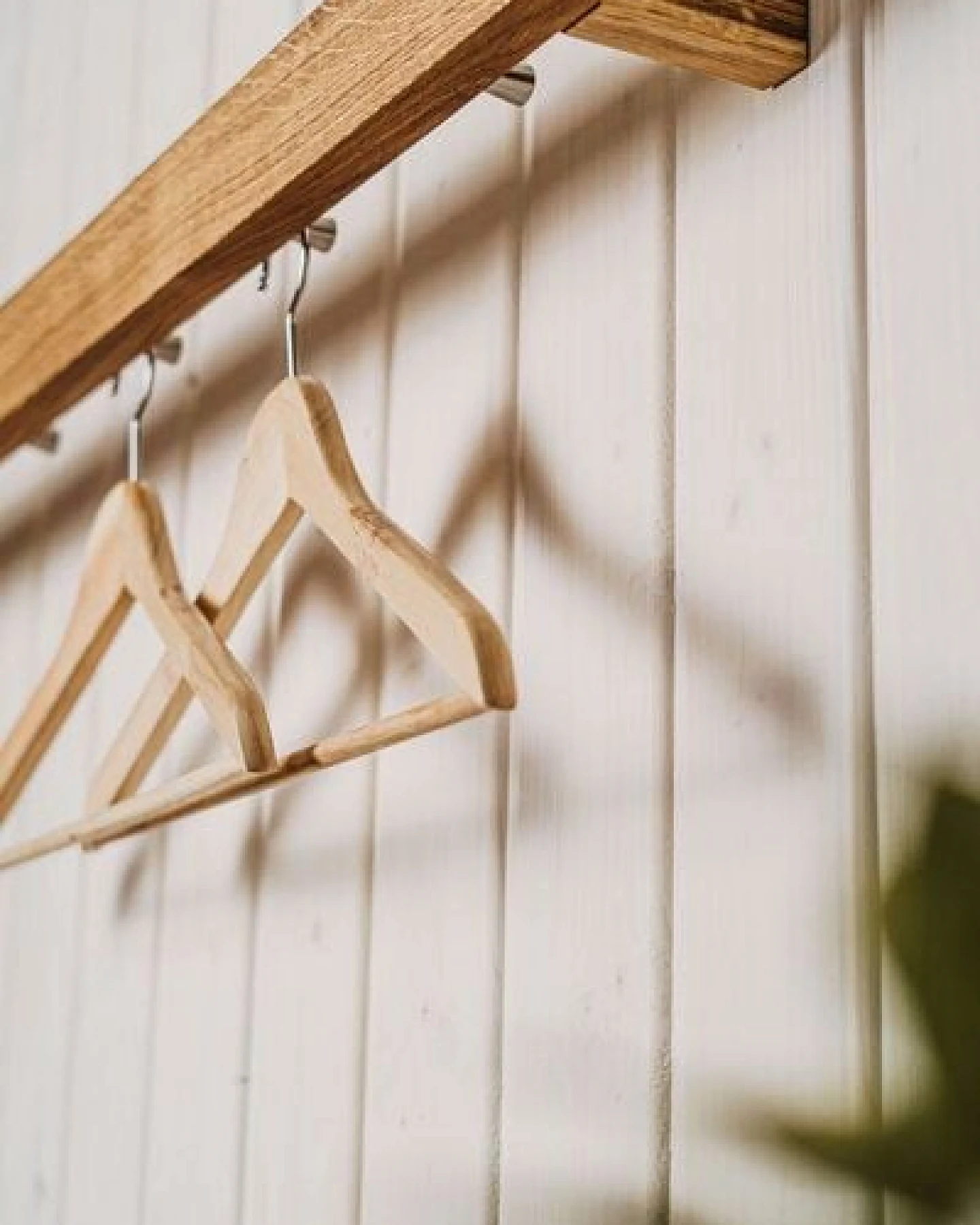kleiderleiter_de Garderobe, Wandgarderobe ABLA aus Eiche, Buche oder Nussbaum – Ansicht 2