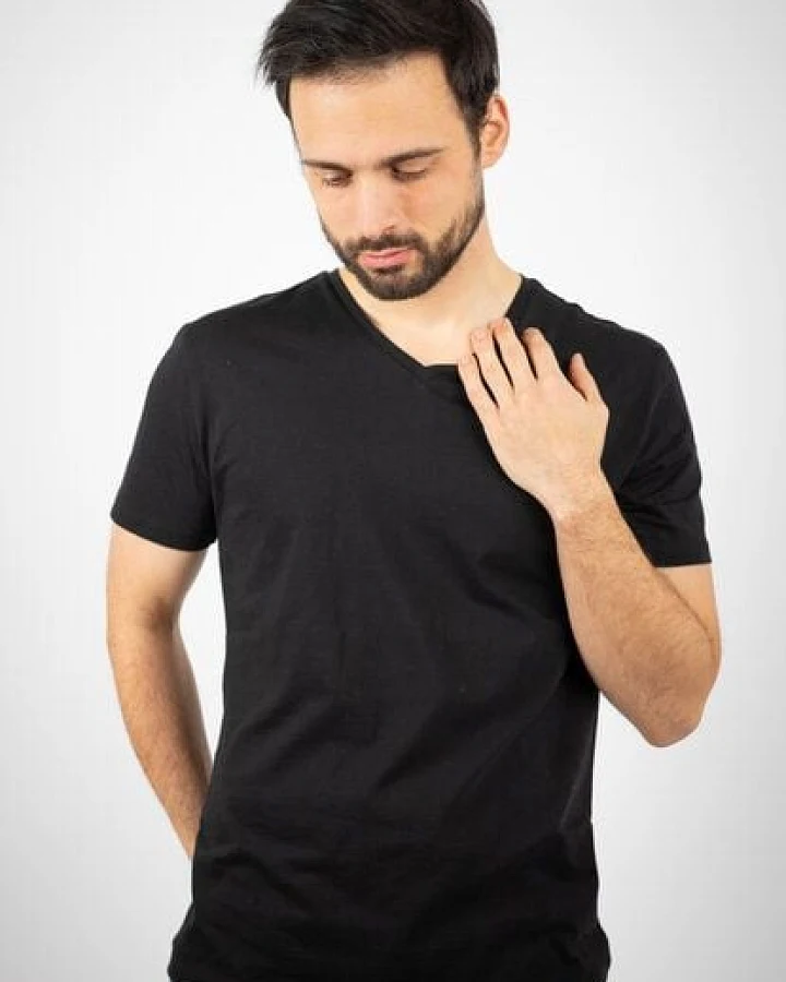 TORLAND Herren T-Shirt mit V- Ausschnitt PRESENTER