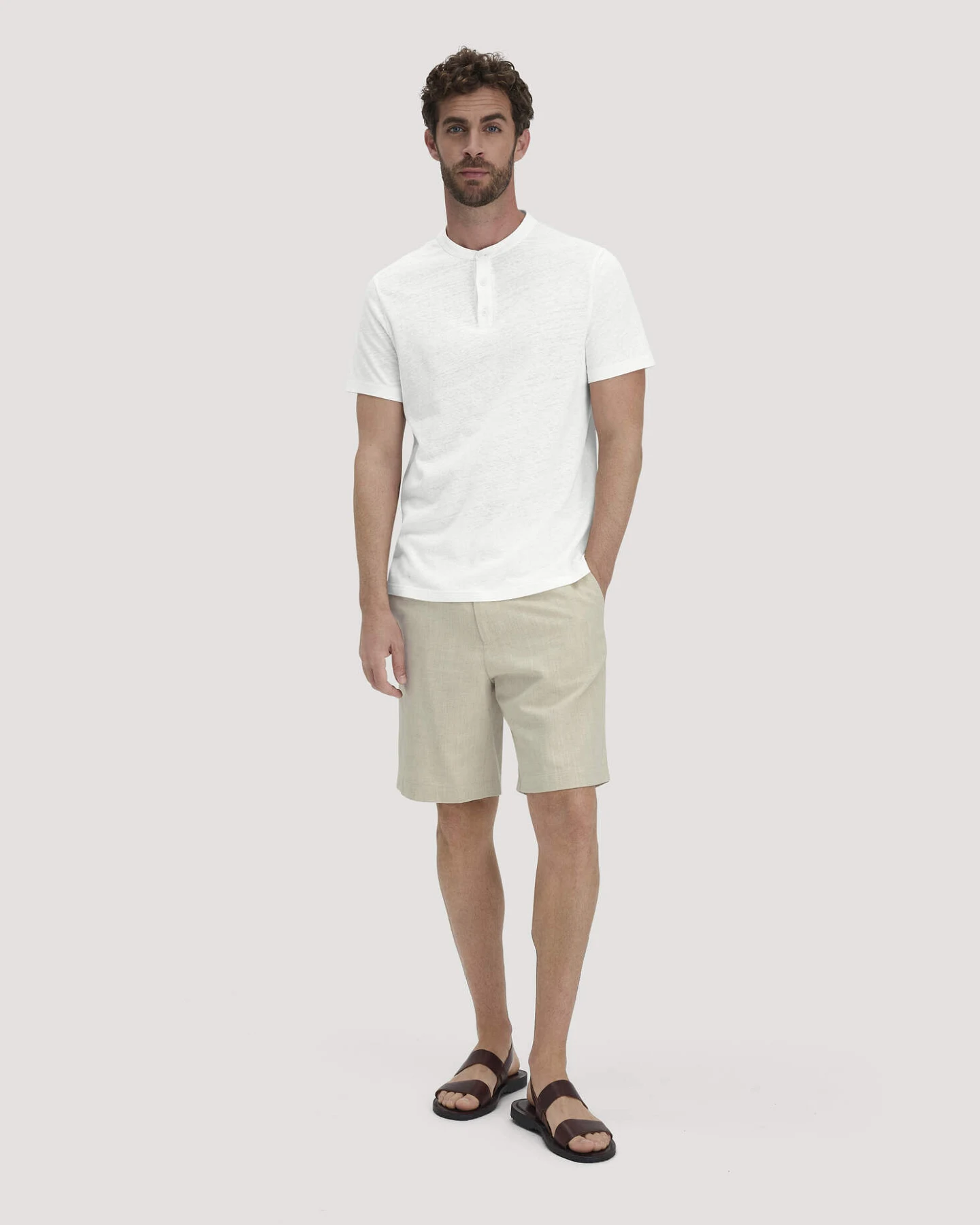 hessnatur Herren Henley T-Shirt Regular aus Leinen und Bio-Baumwolle - weiß - Größe 52 – Ansicht 3