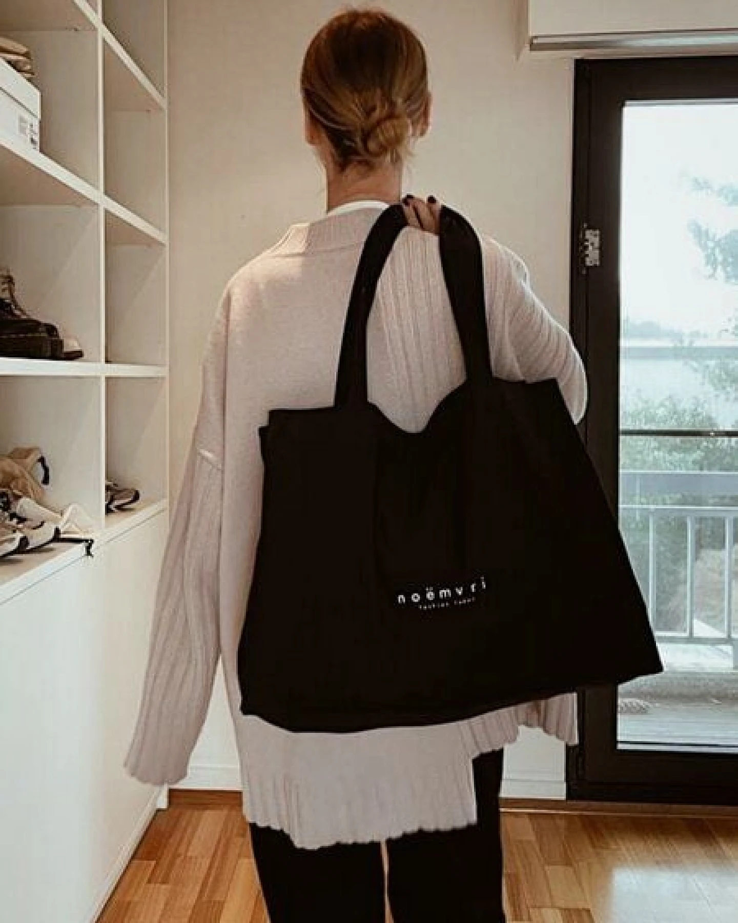 noemvri fashion label Logo Tote Bag / Shopper – Ansicht 2