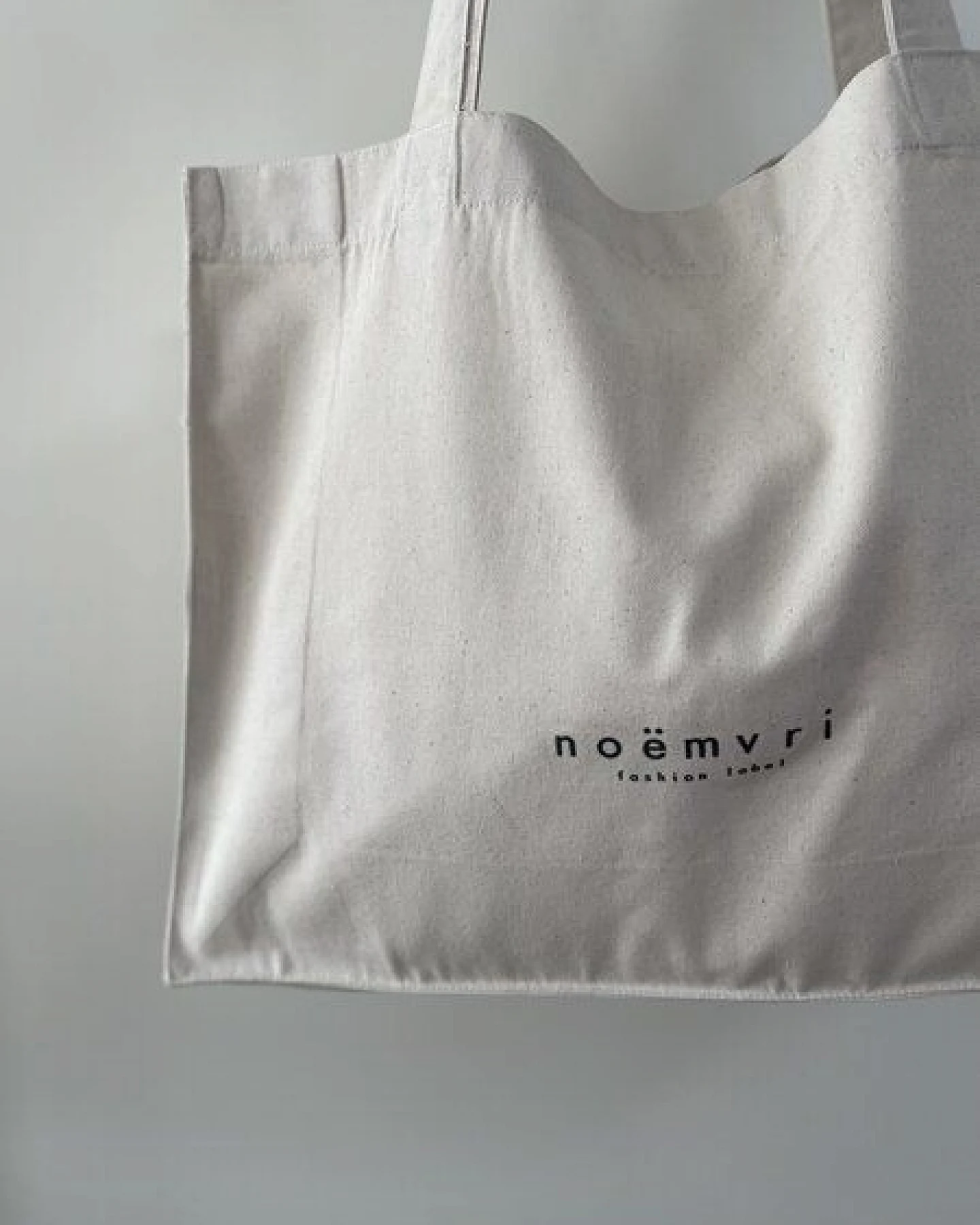 noemvri fashion label Logo Tote Bag / Shopper – Ansicht 3