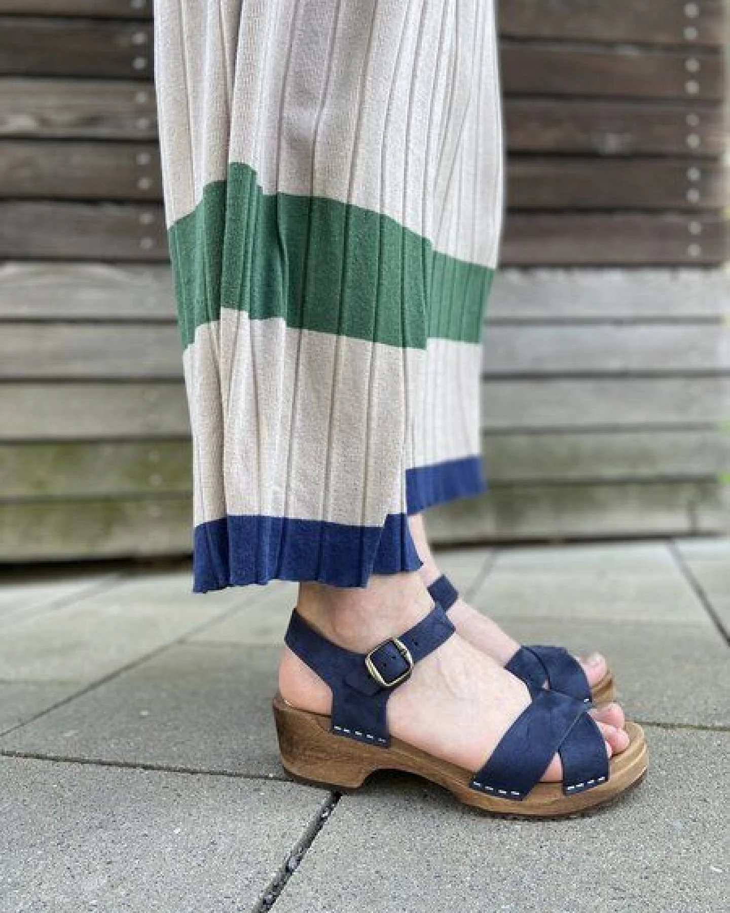 MÄRTA - schwedische Holz Clogs Sandale von me&myclogs - low heel – Ansicht 2