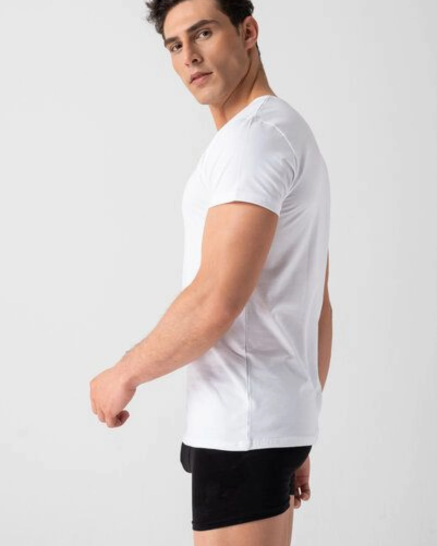 Burnell & Son Unterhemd Herren V-Ausschnitt 3er Pack - T-Shirt Extra Lang mit Kurzarm Slim Fit – Ansicht 2