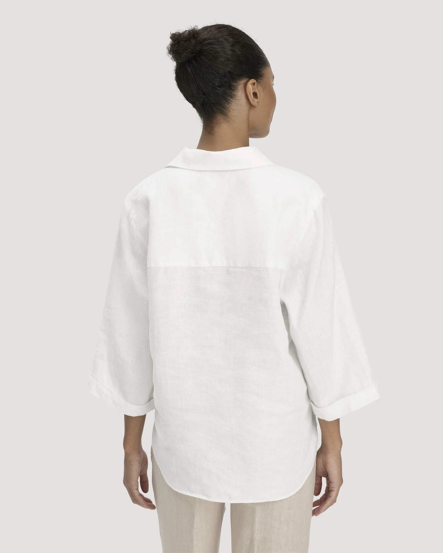 hessnatur Damen Bluse Relaxed aus Leinen - weiß - Größe 34 – Ansicht 3