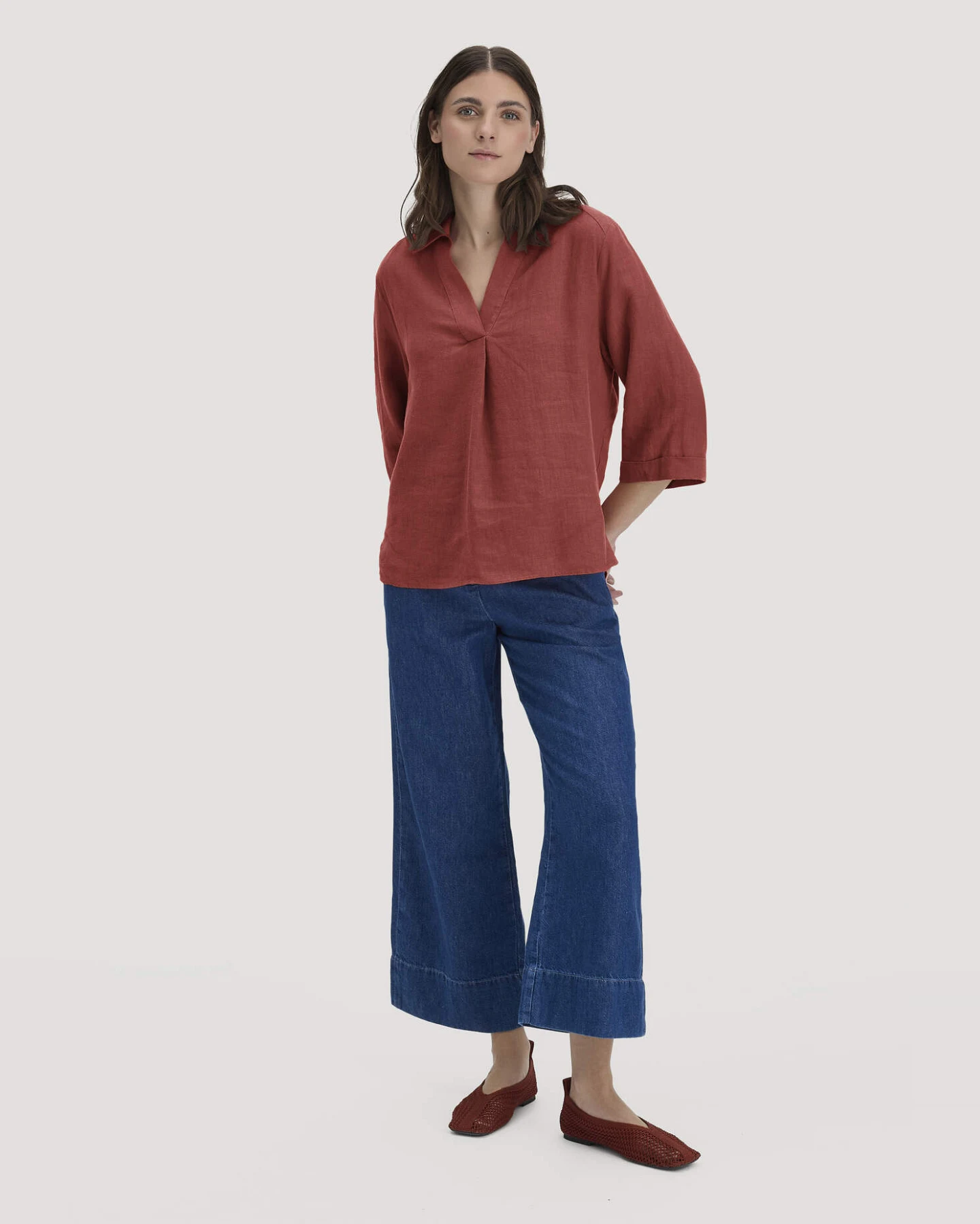 hessnatur Damen Bluse Relaxed aus Leinen - braun - Größe 34 – Ansicht 2