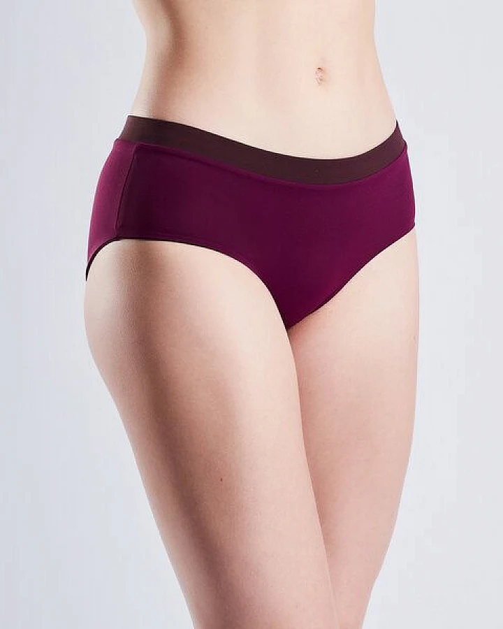 MYMARINI Wendbare Shorts mit Shape-Effect aus ECONYL