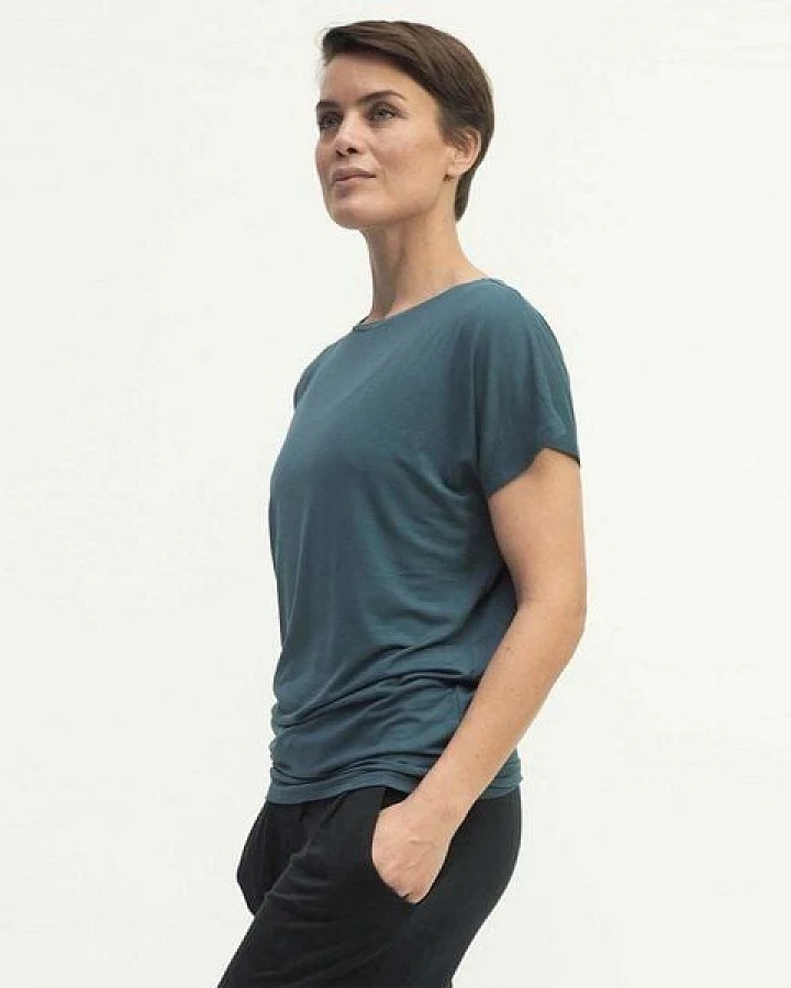 Kismet Yogastyle Yoga Tee MANAVI