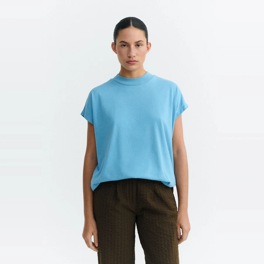 Blau