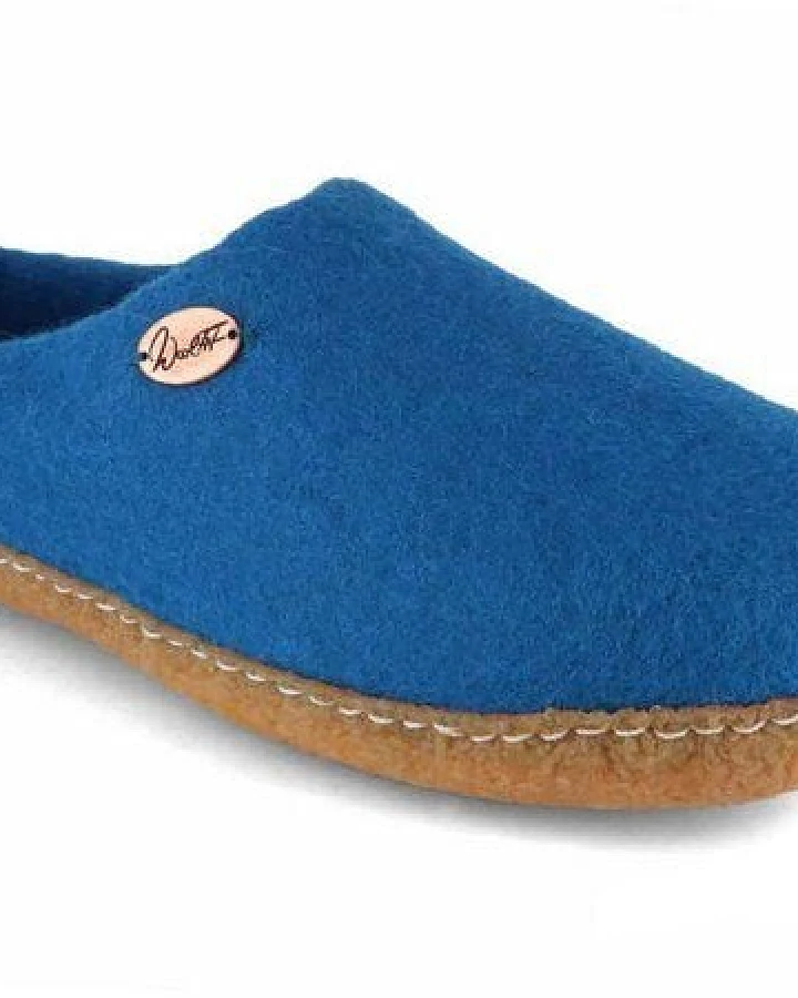 Blau