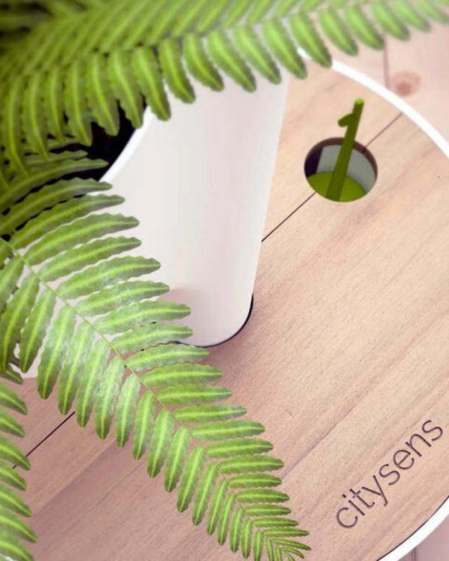 CitySens vertikaler Blumentopf mit automatischer Bewässerung; 3 Blumentöpfe – Ansicht 3