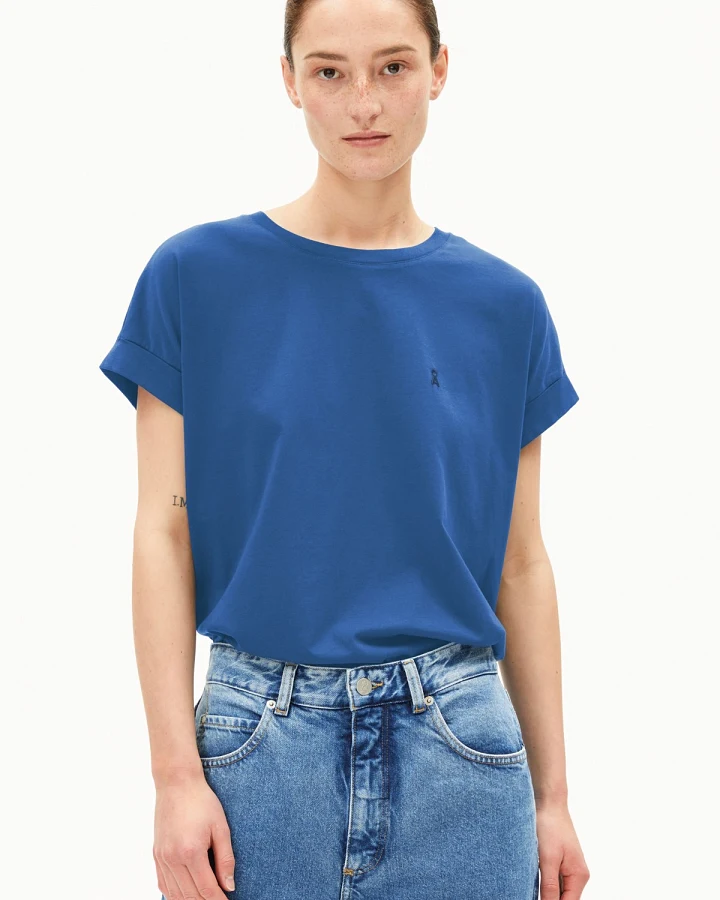 Blau