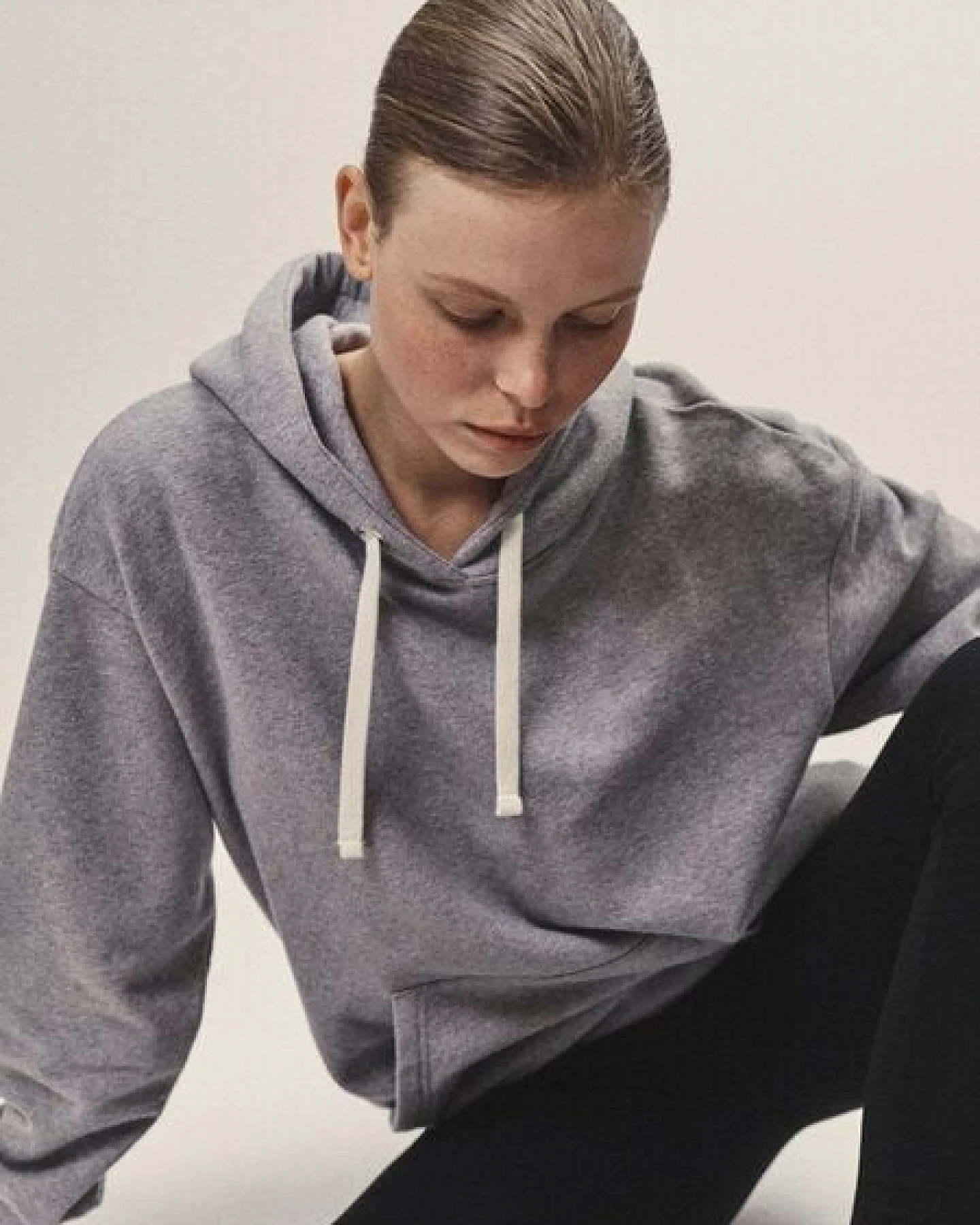 WOTE Hoodie Sweatshirt aus Organic Cotton - Bio Baumwolle – Ansicht 4