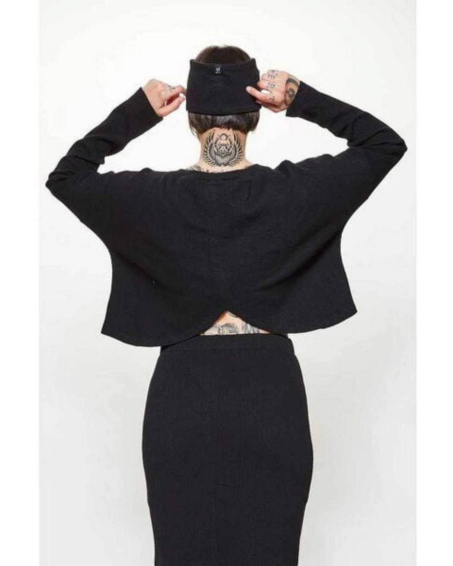 LUMEN organic Pulli CROPPED schwarz Struktur – Ansicht 4