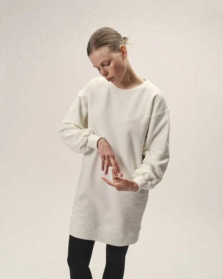 WOTE Sweatkleid aus Organic Cotton - Bio Baumwolle