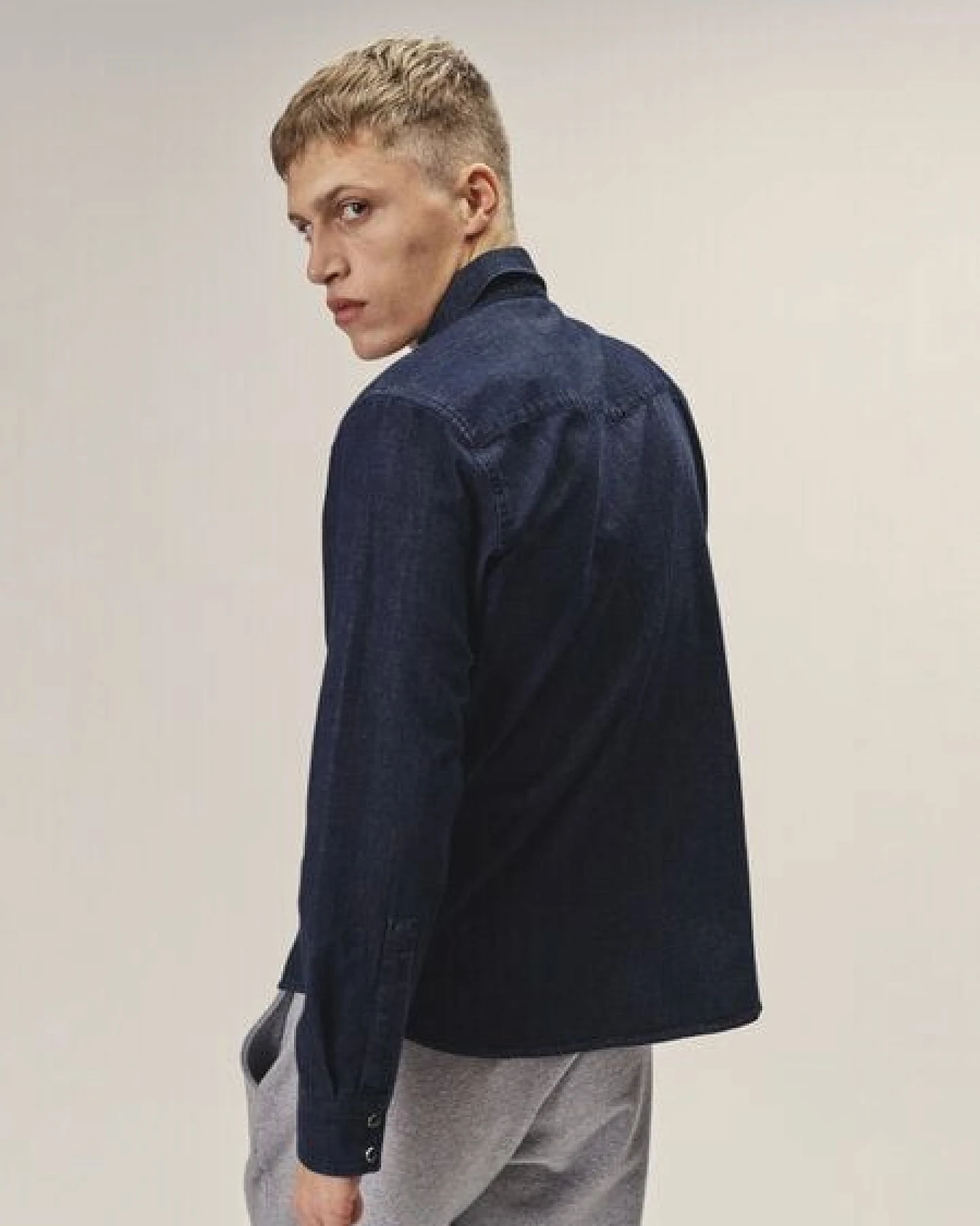 WOTE Denim Hemd aus Bio-Baumwolle – Ansicht 3
