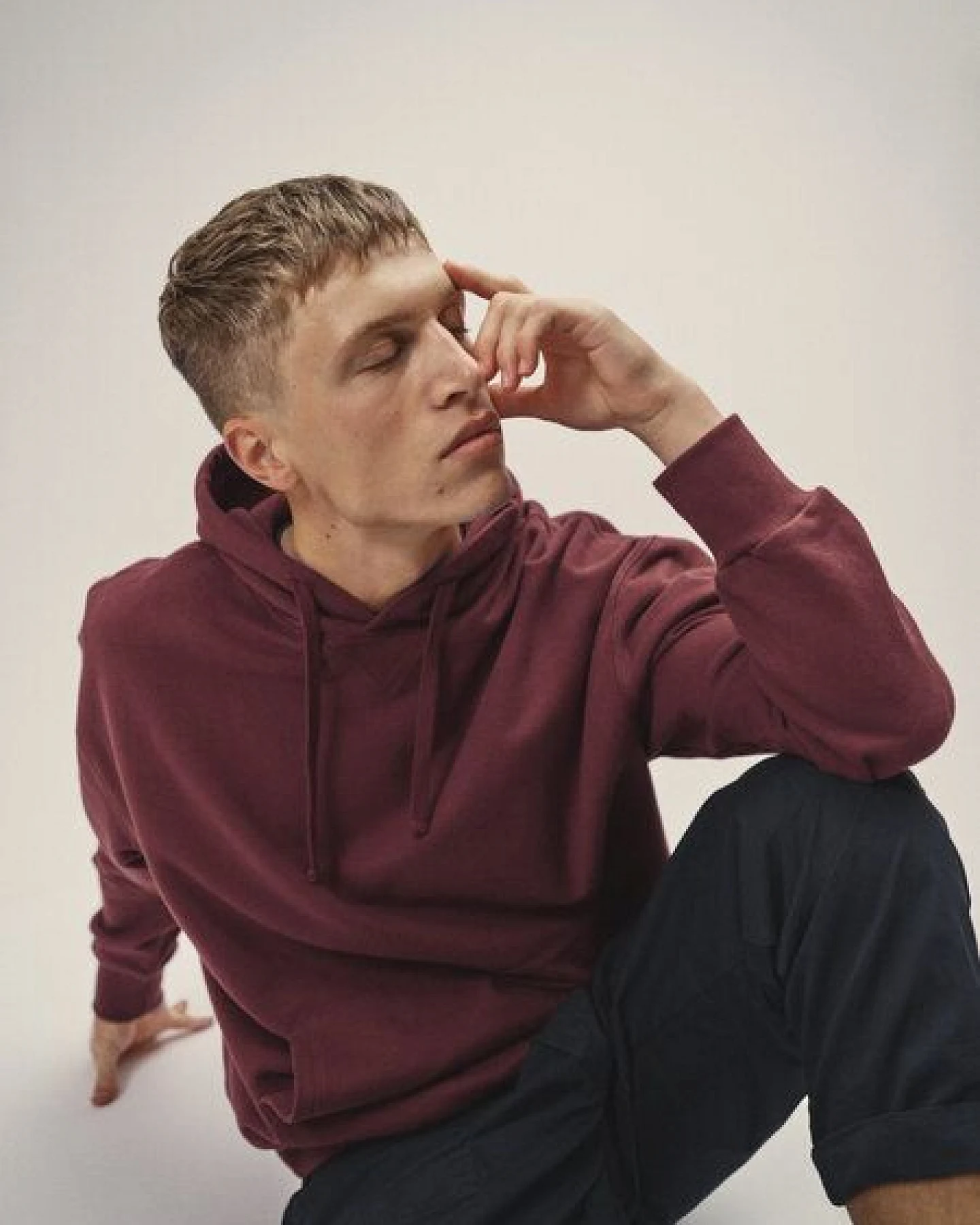 WOTE Herren Hoodie aus Bio-Baumwolle – Relaxed Fit – Ansicht 2