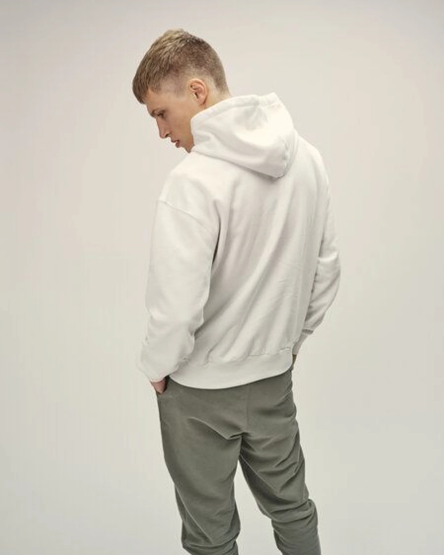 WOTE Oversized Hoodie Sweatshirt aus Bio-Baumwolle – Ansicht 4