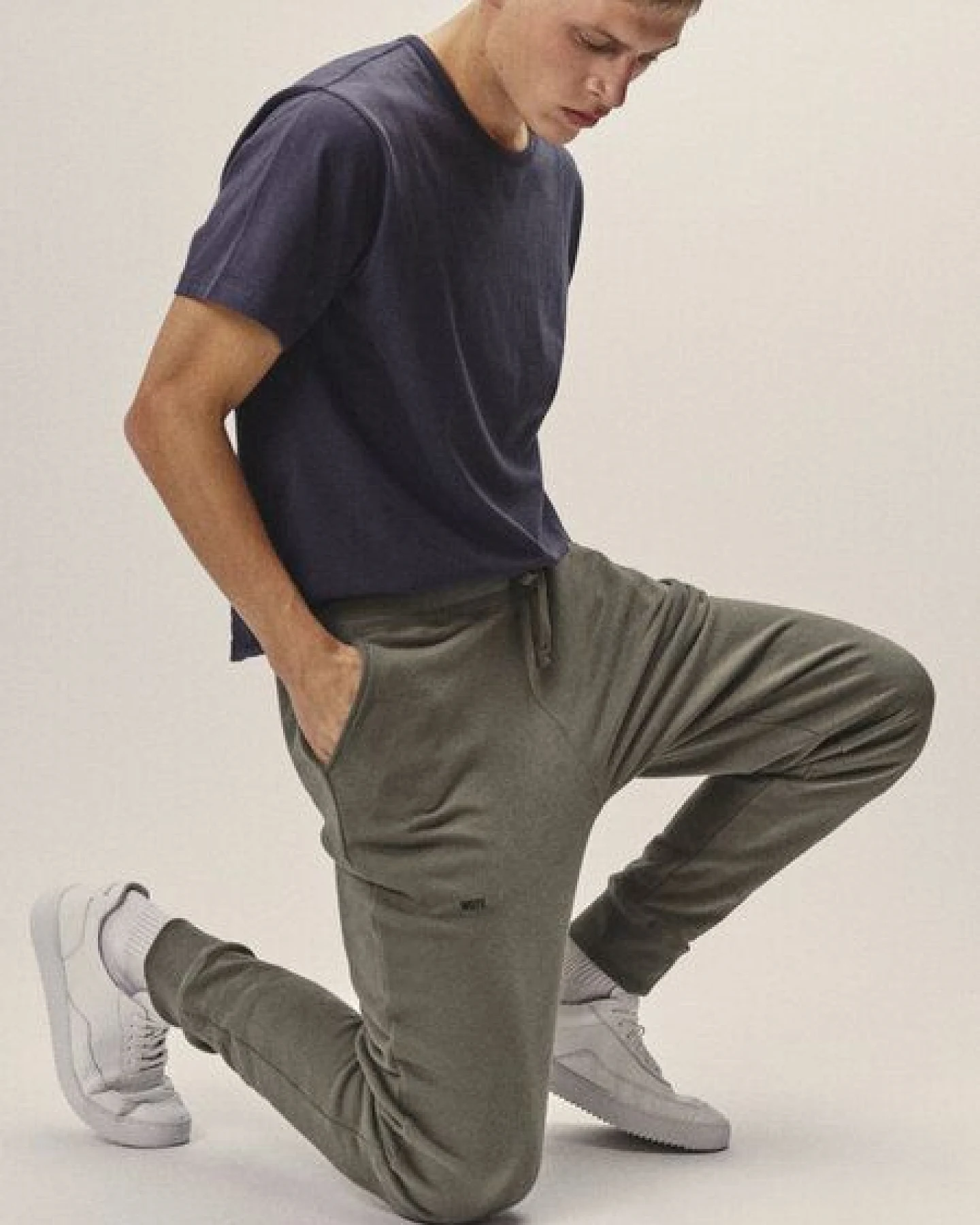WOTE Sweatpants aus Bio-Baumwolle – Ansicht 4