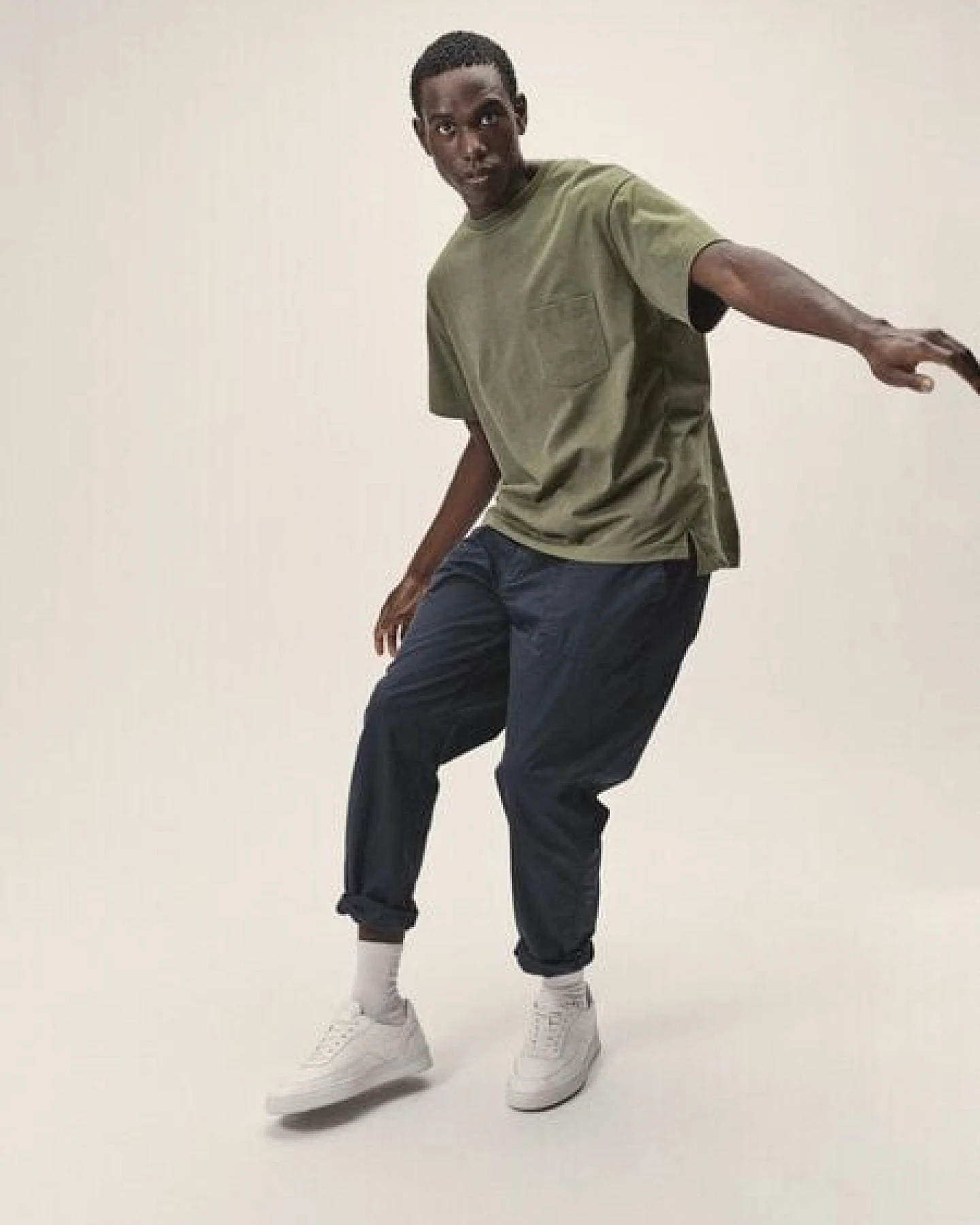 WOTE T-Shirt Oversized aus Bio-Baumwolle – Ansicht 4