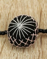 Schwarz/Weiß/Rose