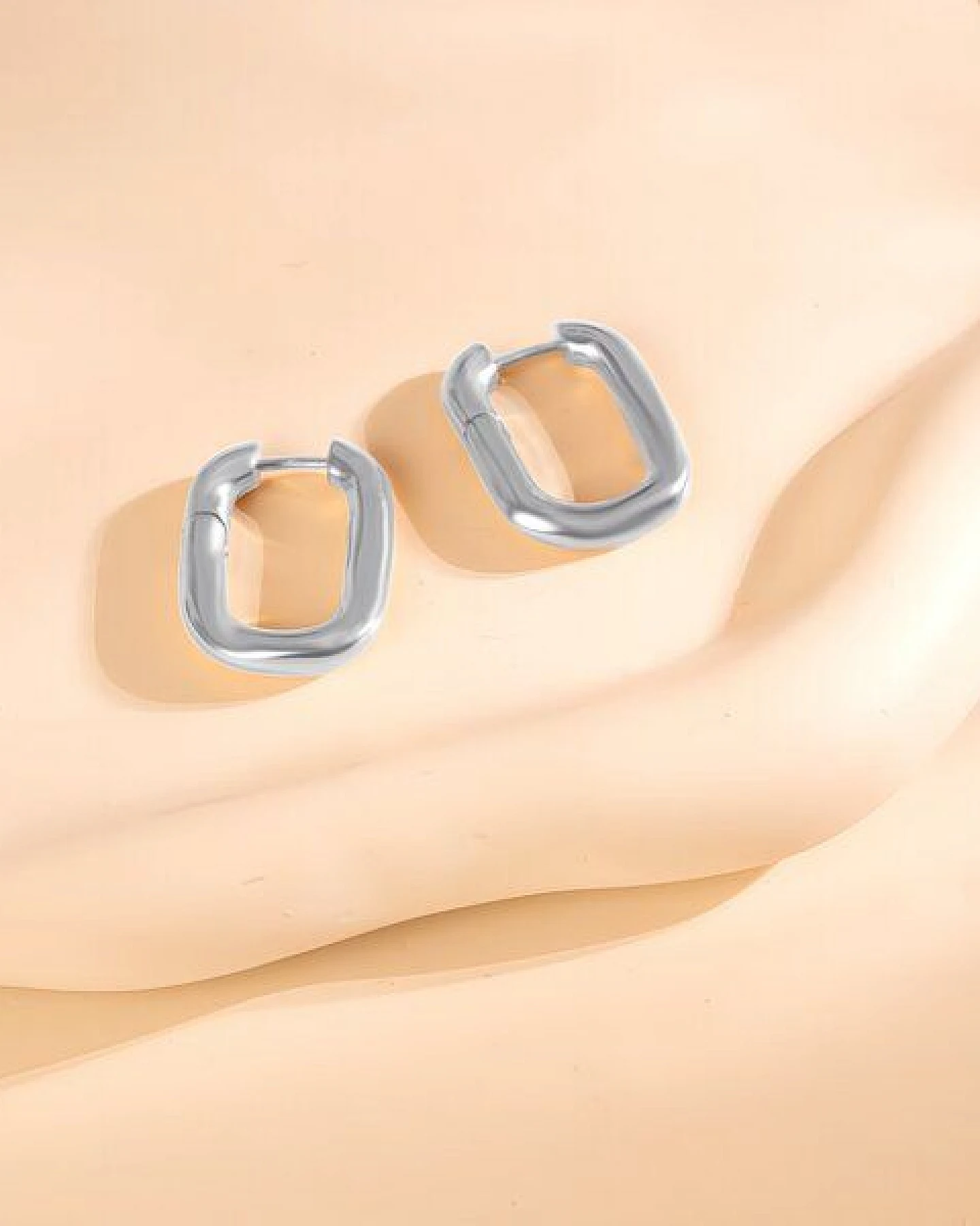 Ovale Bold Creolen ca. 28mm x 19mm von Elektropulli – Ansicht 2