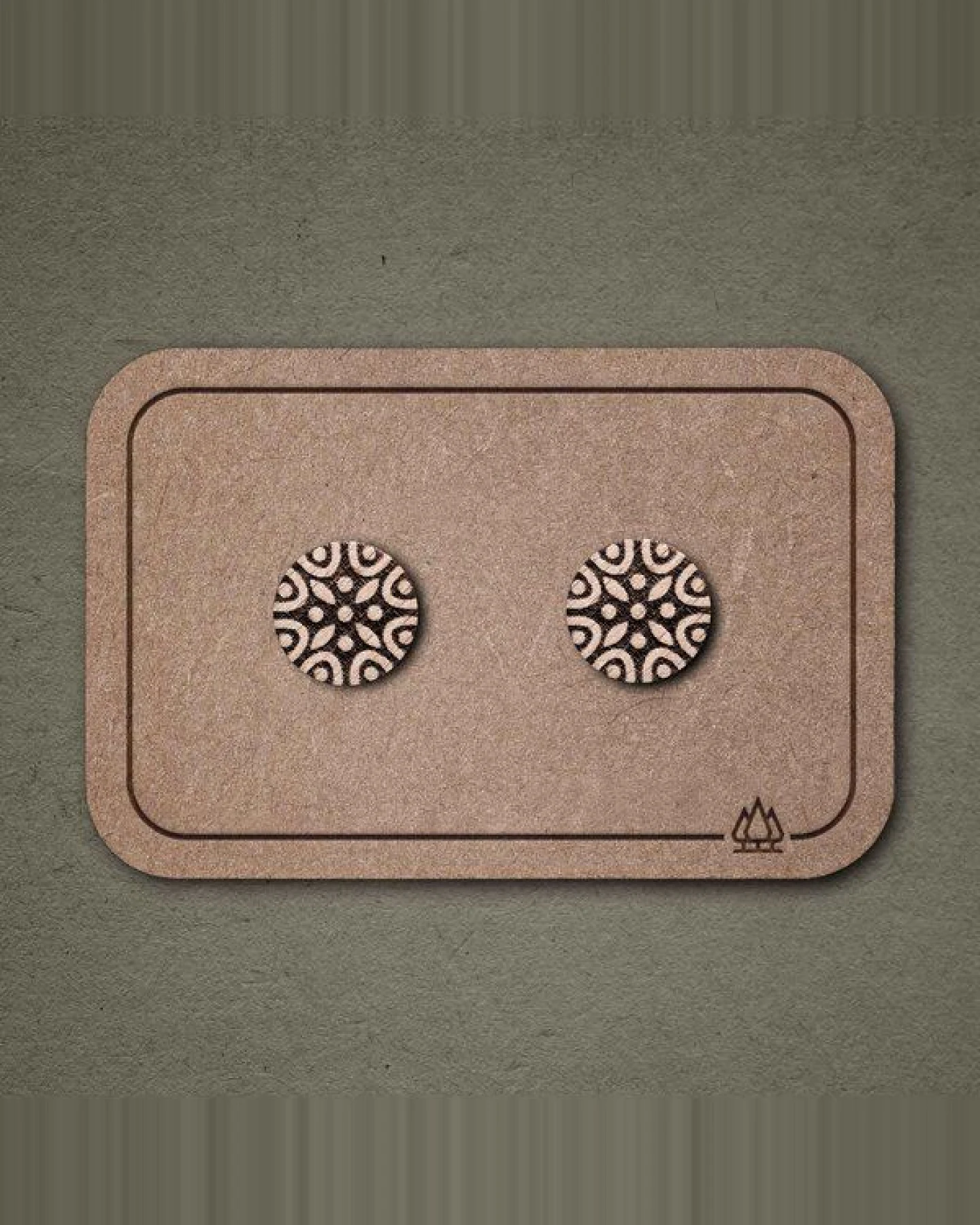 feinformart Ohrstecker / Ohrring aus Holz "Mandala2" 7mm / 9mm – Ansicht 2