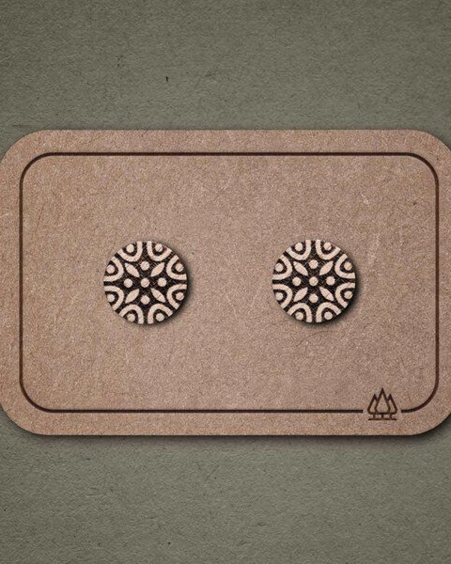 feinformart Ohrstecker / Ohrring aus Holz "Mandala2" 7mm / 9mm – Ansicht 2